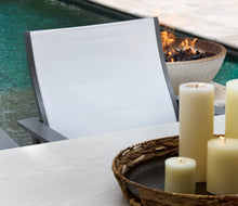 Load image into Gallery viewer, Hollywood 7pc Dining - Platinum/Silver
